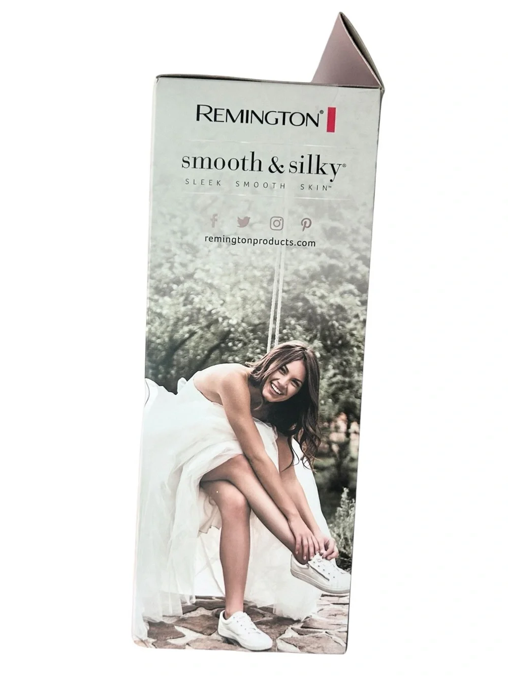 NEW Remington Smooth & Silky 3 Blade Cordless Shaver WDF4821US Waterproof